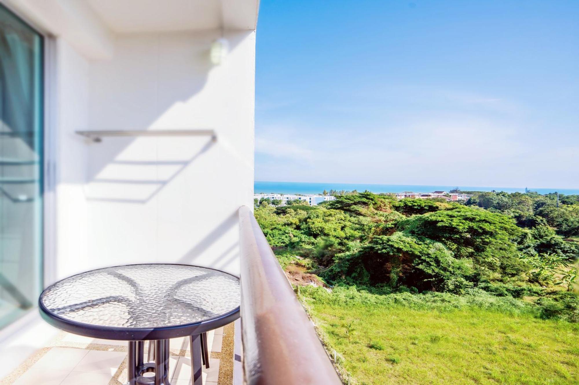 Hua Hin First - Happy Rent Daire Dış mekan fotoğraf